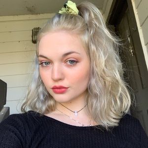 Meet your Posher, Saskia